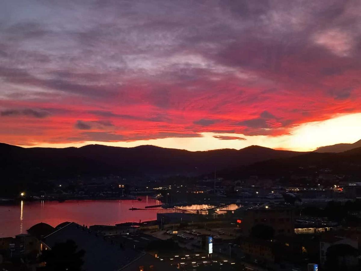 Mare Fuori Lägenhet Portoferraio Exteriör bild